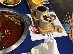 -马路边边串串香(苗栗路店)