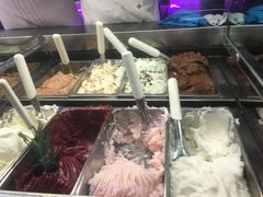 -Gelateria Dondoli