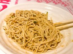 -肥肥虾庄·金牌油焖大虾(汉街SKP店)