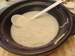 -鹏城人家海鲜酒家·23年老字号(较场尾店)