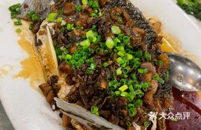 Braised Carp with Preserved Vegetable and Olive