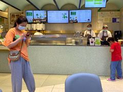 -奈雪的茶(亨特国际广场店)