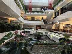 -广东大厦酒店(广州北京路步行街纪念堂地铁站店)