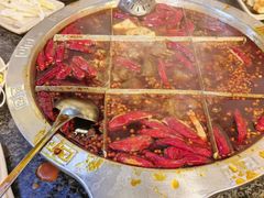 -洞亭火锅(防空洞总店)