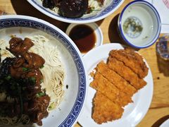 -沪西老弄堂面馆(定西路店)