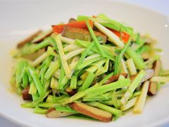 水芹炒香干-水岸扬泰·东台鱼汤面(锦延路店)