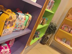 -玩元素·家庭游乐成长中心(香格里拉店)