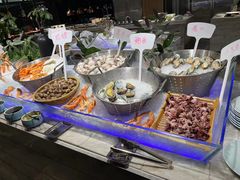 -飨食汇全日制餐厅·昆山皇冠假日酒店(九方店)