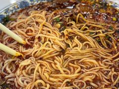 -伊穆祥牛肉面总店·清真