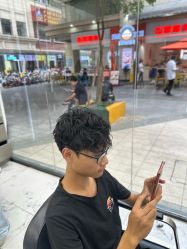 -乾健·烫染·接发SALON