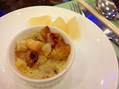 自助早餐里的面包布丁，竟然还不错-河北云瑧世纪大饭店