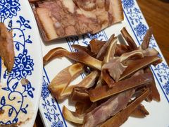 -老天桥酱肉烧饼夹肘子(天桥店)