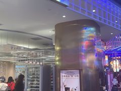 门面-奈雪的茶(湖滨银泰in77C区PRO店)