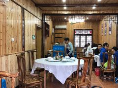 大堂-邱记私房菜·十八年本地菜