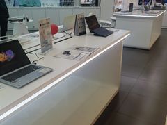 -华硕电脑ROG玩家国度·售后维修中心(虹桥天街店)