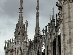 -文艺复兴百货(米兰大教堂广场店)