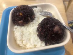 海底椰白雪黑糯米-满记甜品(巴黎春天宝山店)