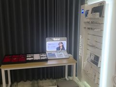 -三目眼镜·蔡司视觉合作店(青浦宝龙店)