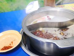 -马路边边·成都串串(翠柏路店)
