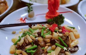 Lotus Stem Stir-fried with Goose Meat