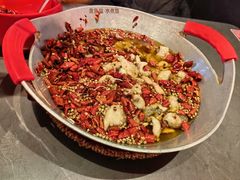 -金鱼盆32年水煮鱼·18秒辣椒炒肉(京西大悦城店)