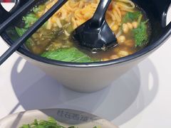 -桂在香知桂林米粉(南岗松雷店)