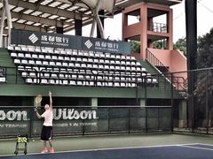 -成都高新创新角度网球俱乐部