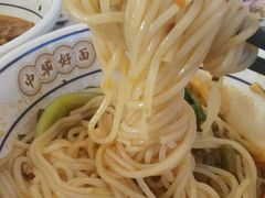 -弘束束柳州深巷螺蛳粉(珠江路店)