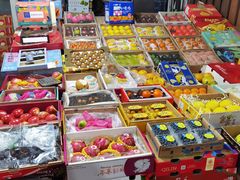 零售区-上海龙吴水胜海发市场