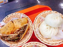 山野菜包子-方中山胡辣汤(成都首店)