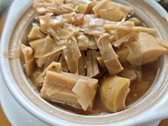 -芦茨金富饭庄·25年老字号·专做稻草鸡