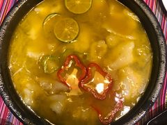 -香巴拉云南餐厅(华莱坞店)