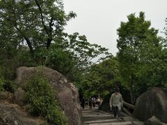 -灵岩山风景区
