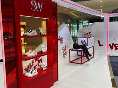 -STUART WEITZMAN(静安嘉里中心店)
