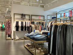 -URBAN REVIVO(北京斯普瑞斯奥特莱斯店)