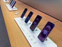 -Apple零售店(华贸购物中心店)