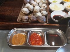 -围炉肉舍•炭烤活鳗•丹东海鲜烤肉(步行街店)