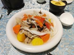 豪情手抓肉-巴扎美食·新疆菜·西域歌舞表演餐厅(新疆大厦店)
