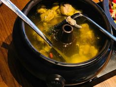 -云海肴·汽锅鸡·云南菜(天山百盛优客店)