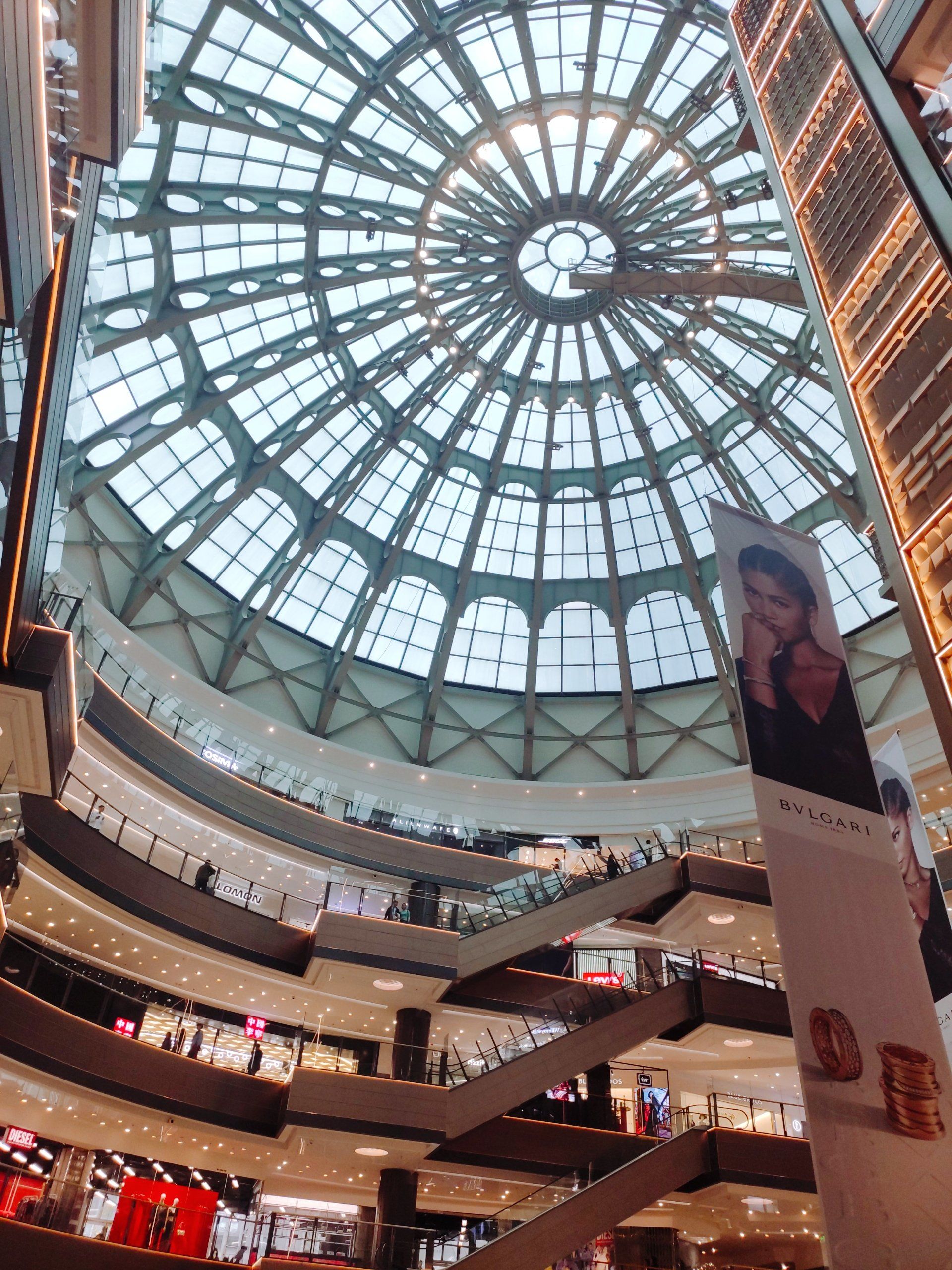 徐家汇老牌地标,港汇恒隆广场