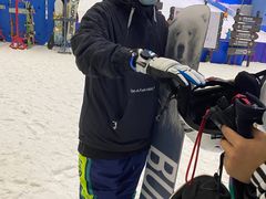 -广州热雪奇迹
