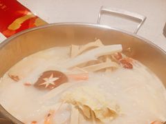 -三人行骨头王火锅(长寿店)