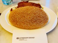 -深圳温德姆至尊酒店·大堂吧·户外花园