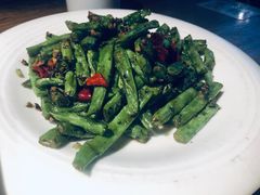 -70后饭吧(府河街店)