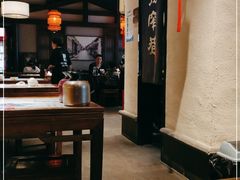 大堂-宽窄巷成都菜(青岛路万达广场店)