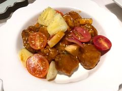 椰果菠萝咕噜肉-闻见中国海南菜(K11店)