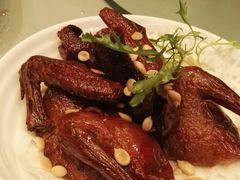 脆皮炸乳鸽-御花园·粤菜·海鲜火锅(中山公园店)