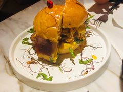 双层牛肉培根超浓芝士汉堡-the rug 飞毯 (朝阳公园店)