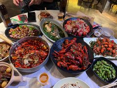 -巴厘龙虾·榜首油焖大虾(音乐学院·沿江酒馆店)