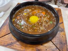 窝蛋牛肉饭-喜莲咖啡